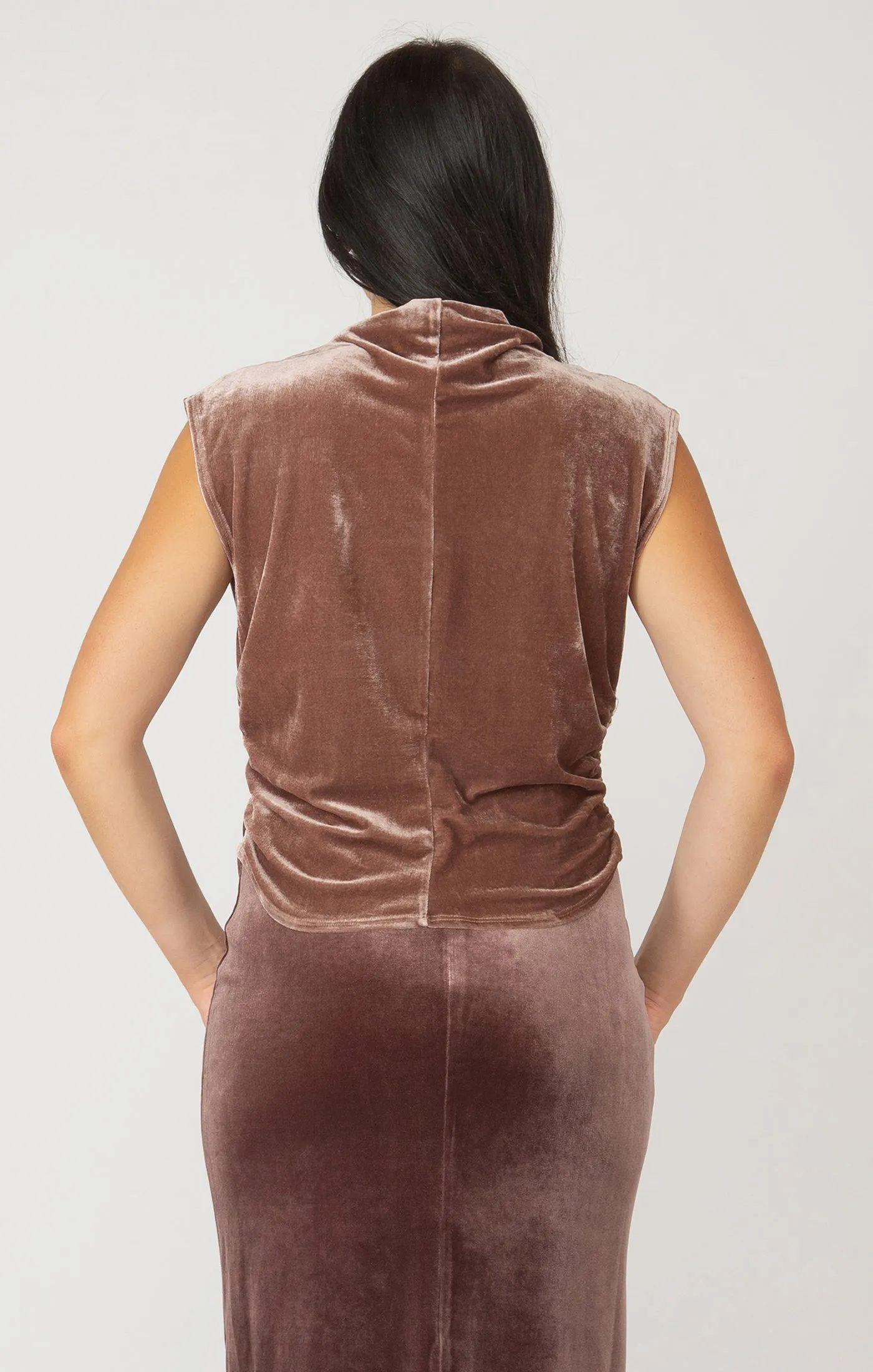 Black Tape Sleeveless Ruched Mockneck Velvet Top