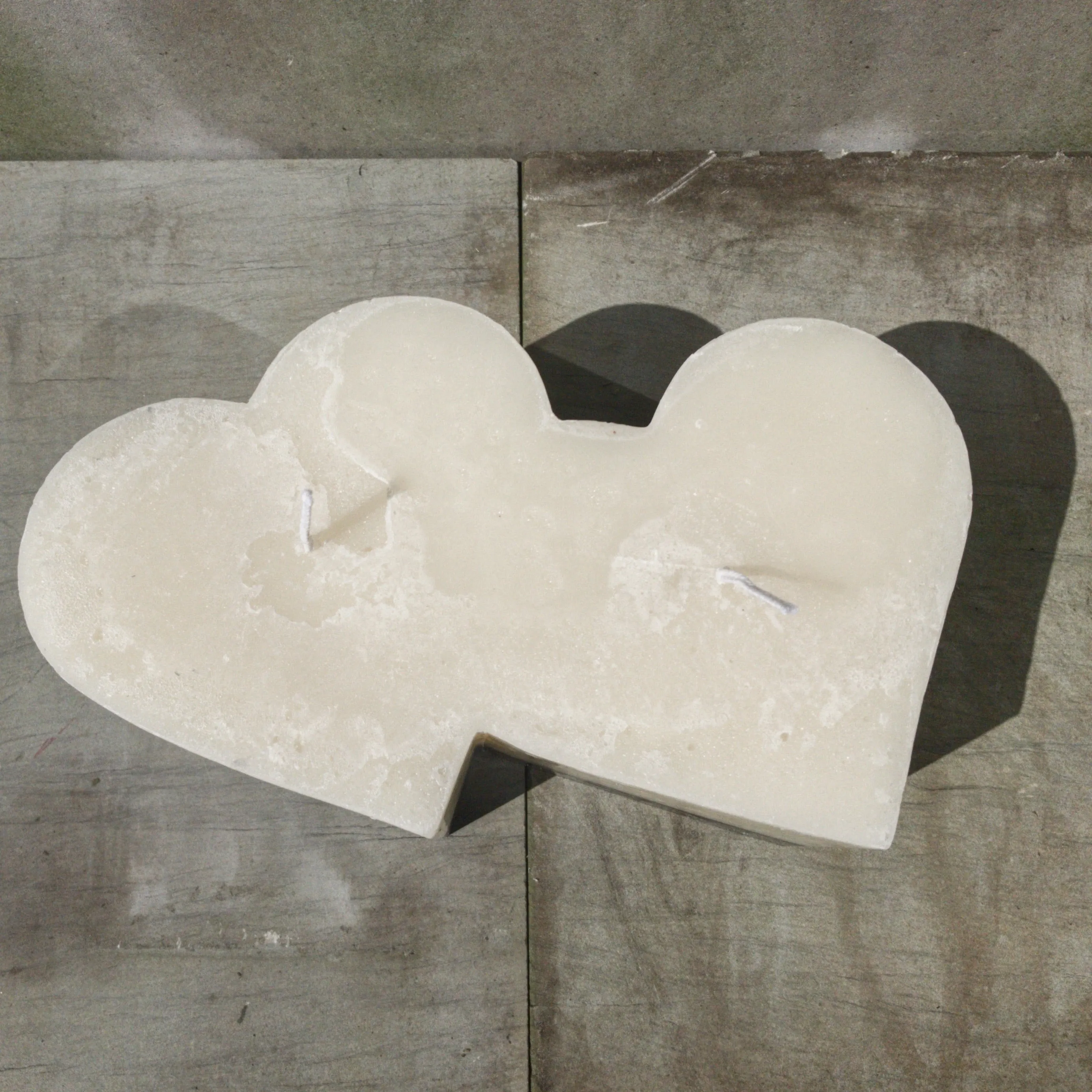 Double Heart candle - Bitter Orange and Ylang Ylang scented.