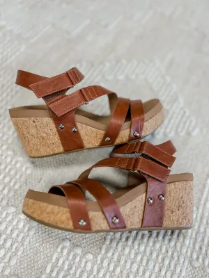 Giggle Wedge