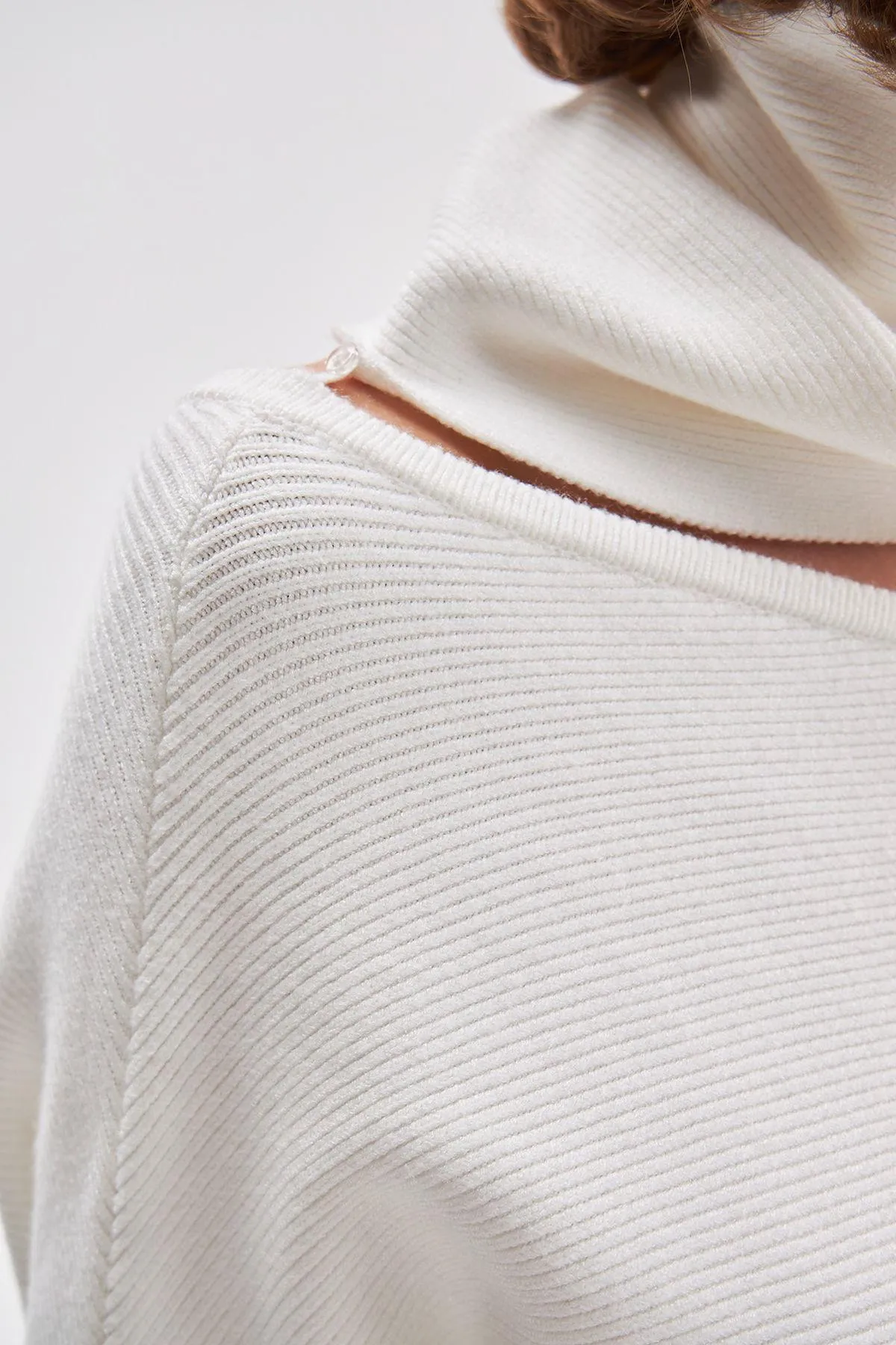 Portable Neck Low Shoulder Knitwear Sweater