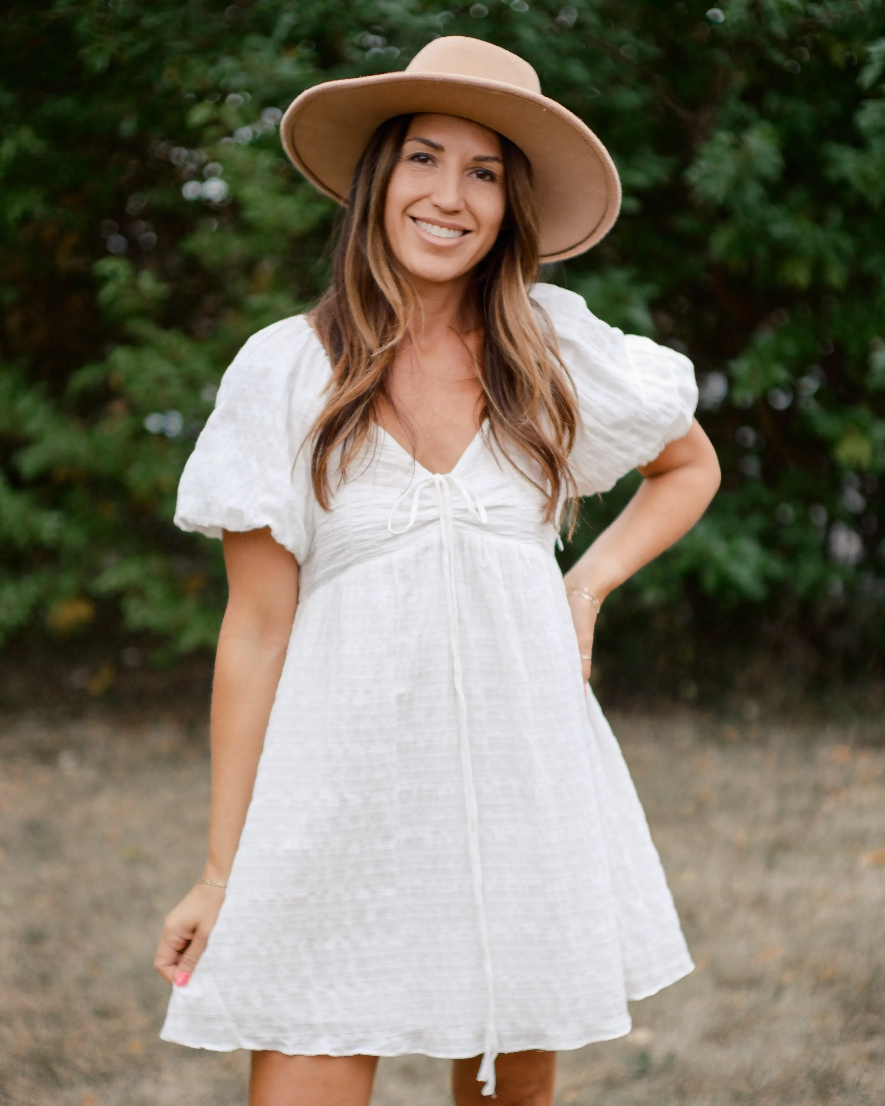PURE SWEETNESS TEXTURED PUFF SLEEVE TIE  MINI DRESS - WHITE