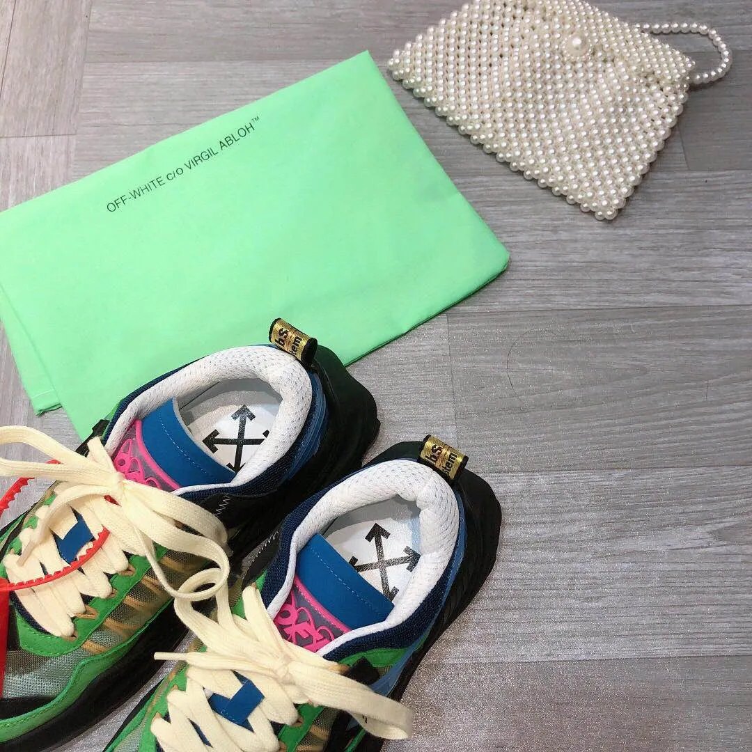 SE027 Women size 4-10  Men size7-12