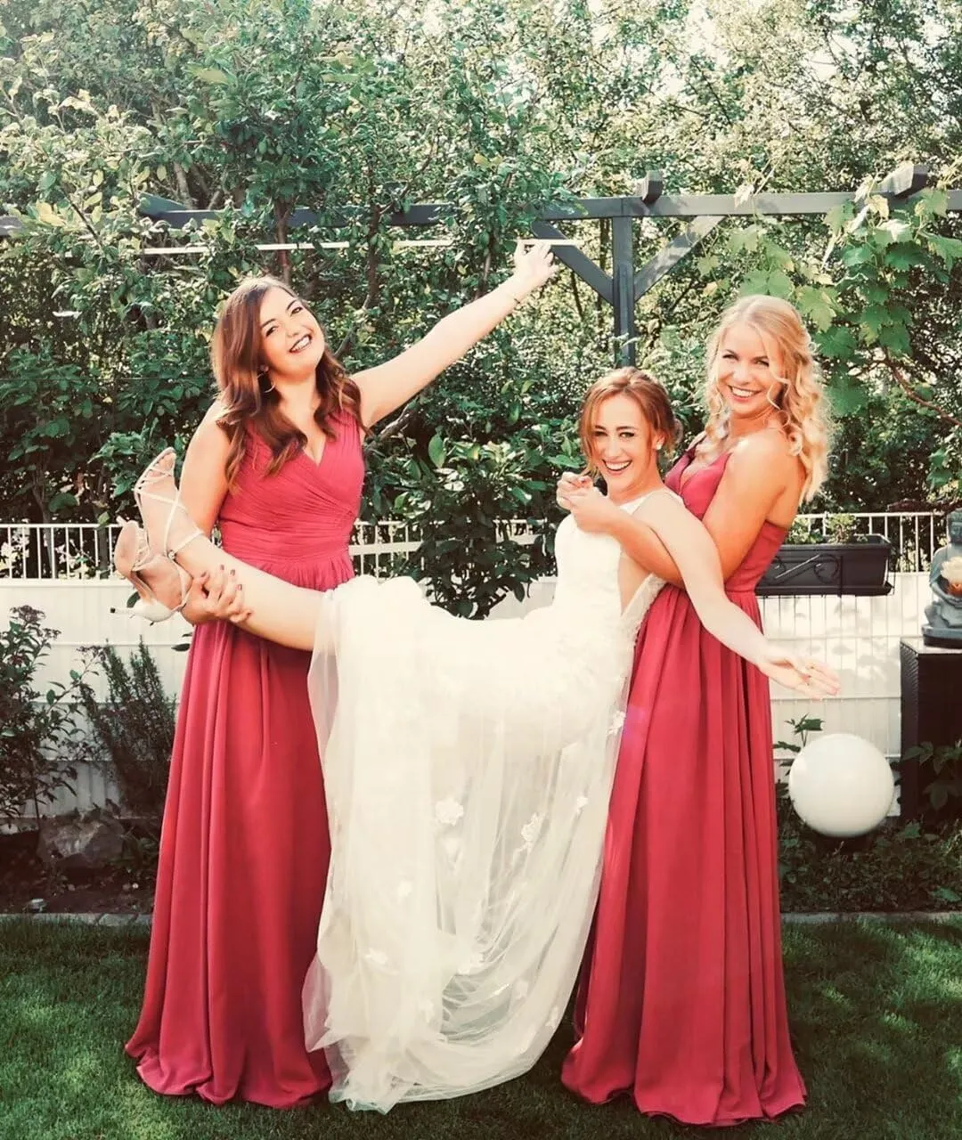 V-Neck Bridesmaid Dress Long with Slit Chiffon A-line Pleated Formal Dresses for Women WD1932P