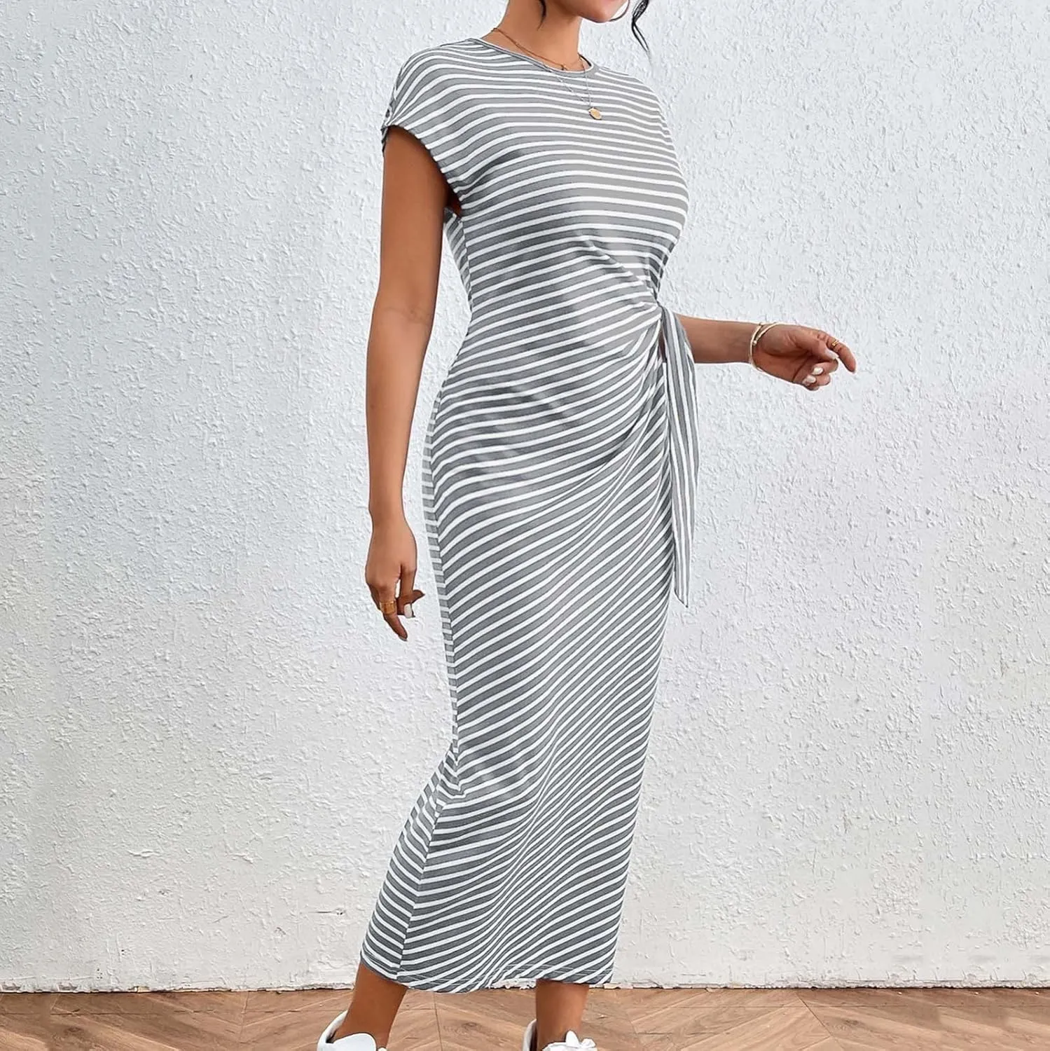 Women's Striped Round Neck Midi Dress Casual Fashion Color Block Short Sleeve Side Tie Knot Split Long Travel Dresses